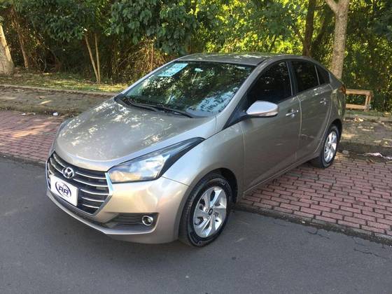 HYUNDAI HB20S 1.6 COMFORT PLUS 16V FLEX 4P MANUAL